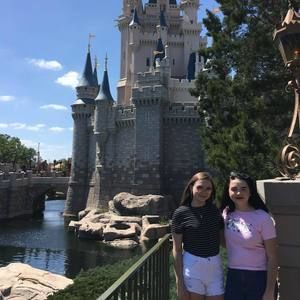 Meet your Posher, Lacey